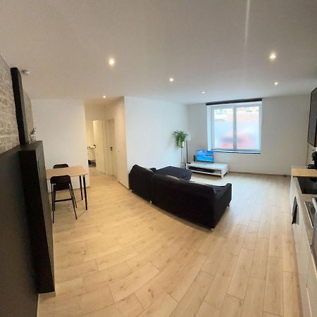 100% Renovated - Quiet Appartment Льеж Экстерьер фото
