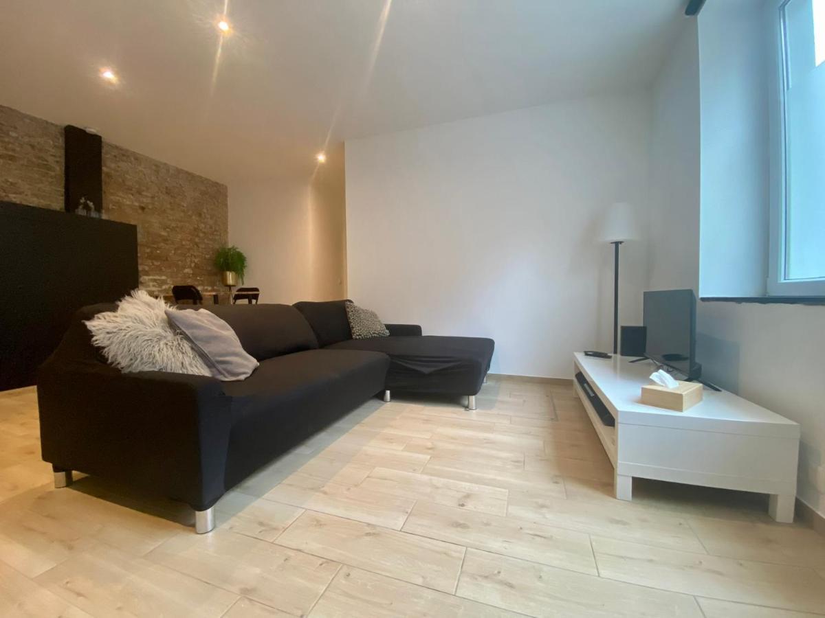 100% Renovated - Quiet Appartment Льеж Экстерьер фото